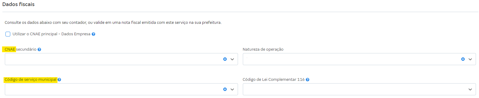 Tela de cadastro de cliente com destaque para os campos CNAE e Código do serviço municipal.