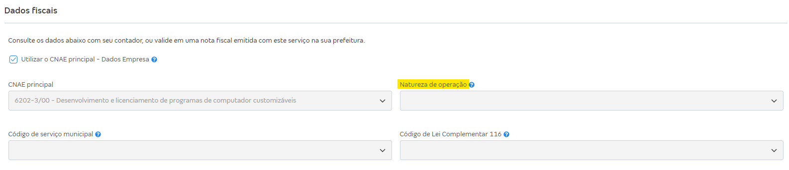 Tela de cadastro do serviço com destaque para o campo Natureza de operação.