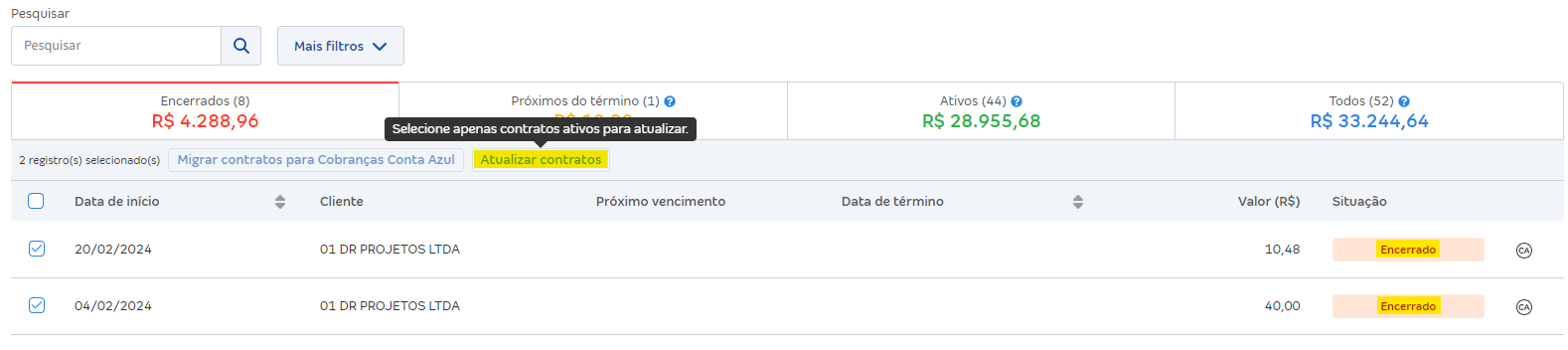 Tela de lista de contratos com destaque para o botão Atualizar contratos.