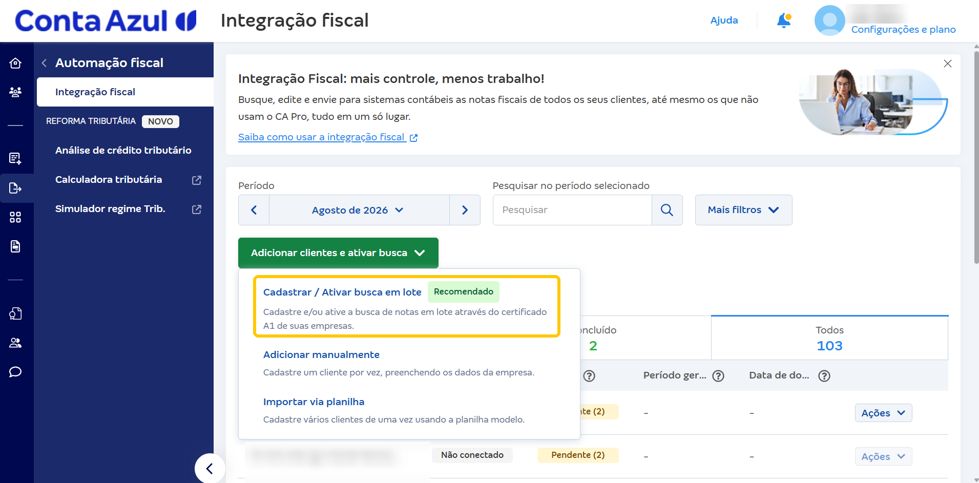 Menu do botão Adicionar clientes e ativar busca com destaque na opção Cadastrar / Ativar busca em lote